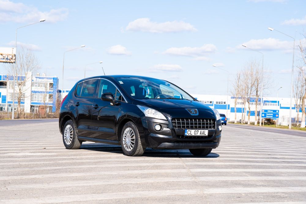 Se vinde Peugeot 3008.