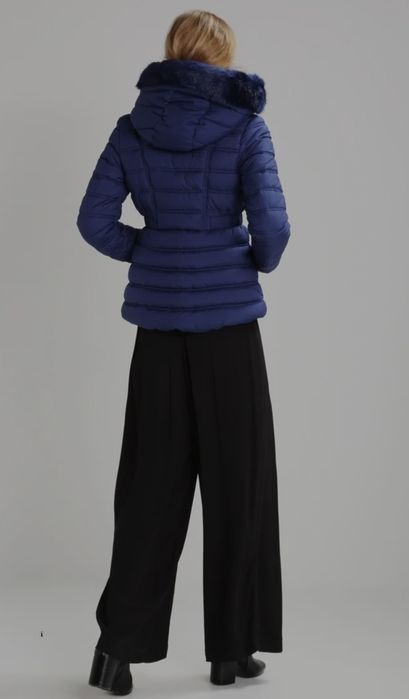 Зимно яке Guess.