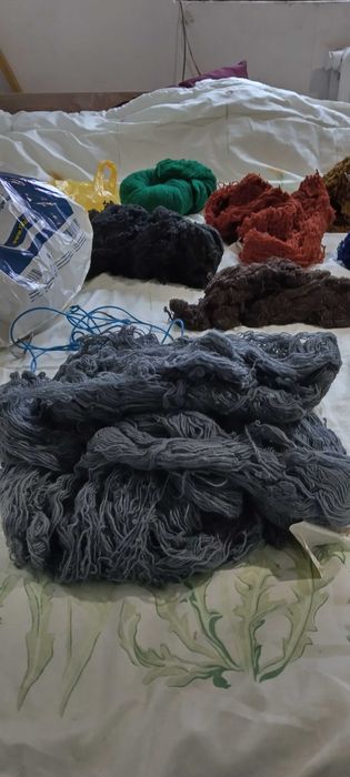 Домашна вълна различни цветове