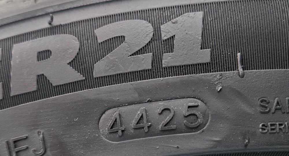 295/35 R21 107Y XL UNIGRIP (Gripmax) Anvelope vara cu protectie janta