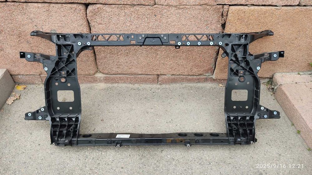 Суппорт радиатора Туксон Рамка радиатора Hyundai Tucson 4 64101-N9500