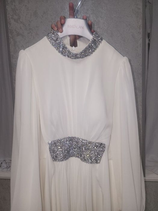 Красивый-белый Вечерный койлак