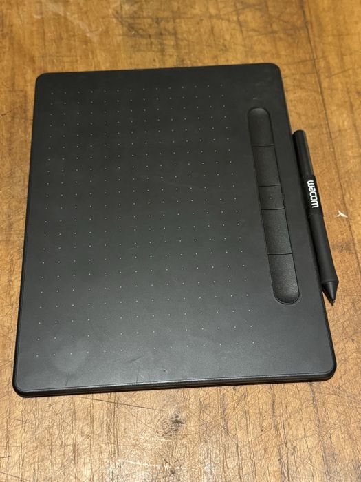 Wacom Intuos M графичен таблет