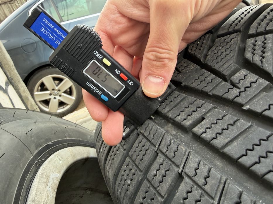 Jante + caucucuri BMW 225/60/R17 / 5x120 / Style 304