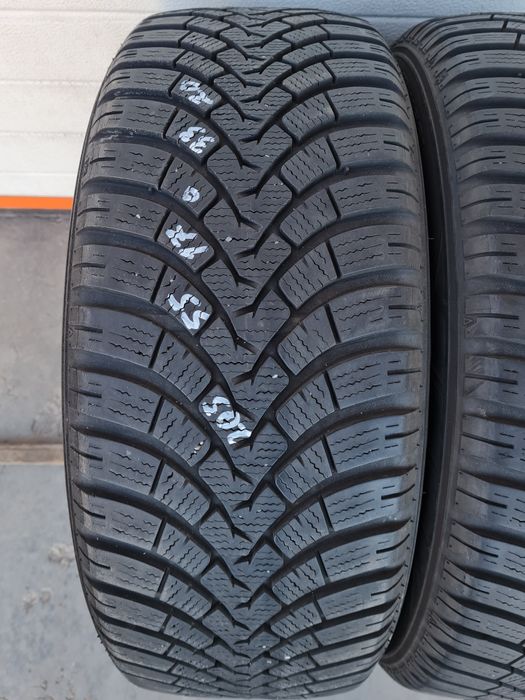 Зимни гуми 2 броя FALKEN EuroWinter HS01 205 55 R17 дот 3220