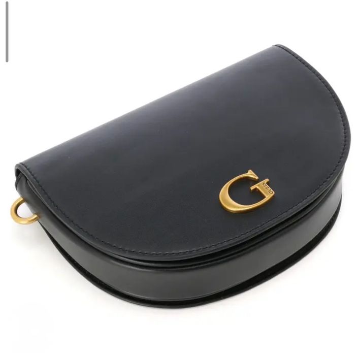 Оригинална чанта Guess