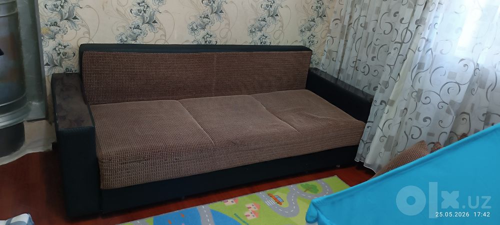 Продается диван в хорошем состояние