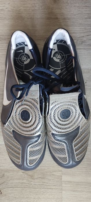 Футболни бутонки. Nike 46