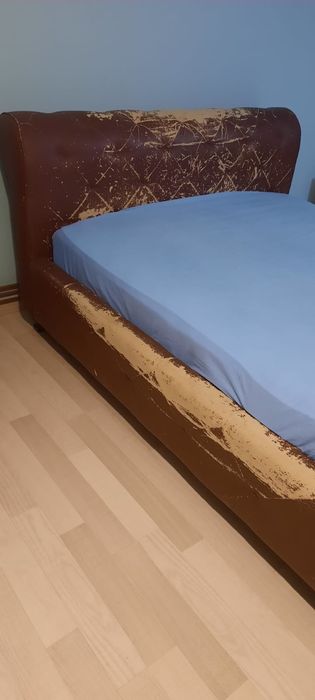 Pat 160x200 cm + somiera + saltea