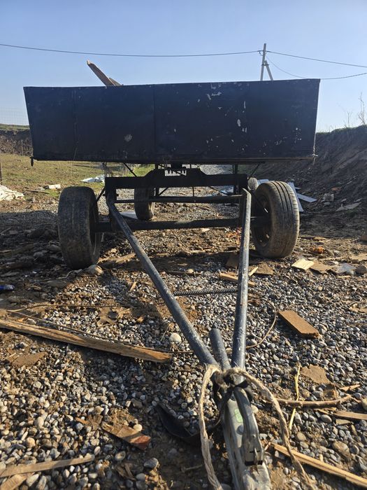 Прицеп сатылады.