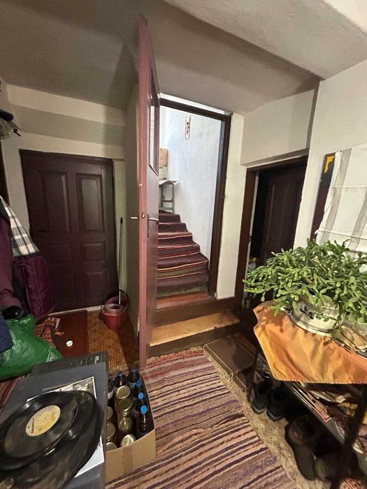 Продава се Къща в с. Славяново, Област Търговище - 252 кв.м за 286 €/кв.м - Снимка #1