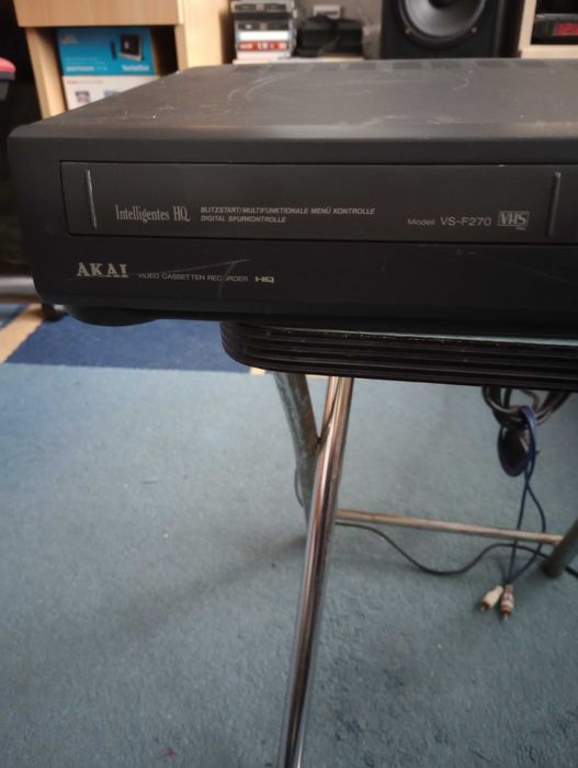 Videorecorder Akai vs 270 cu defect