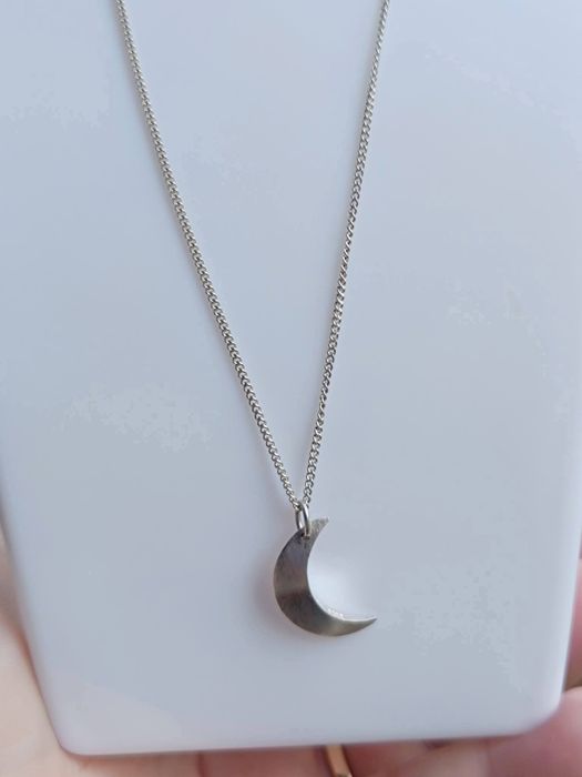 Colier/lant argint 925, cu pandantiv de argint 925 cu o semiluna, JK