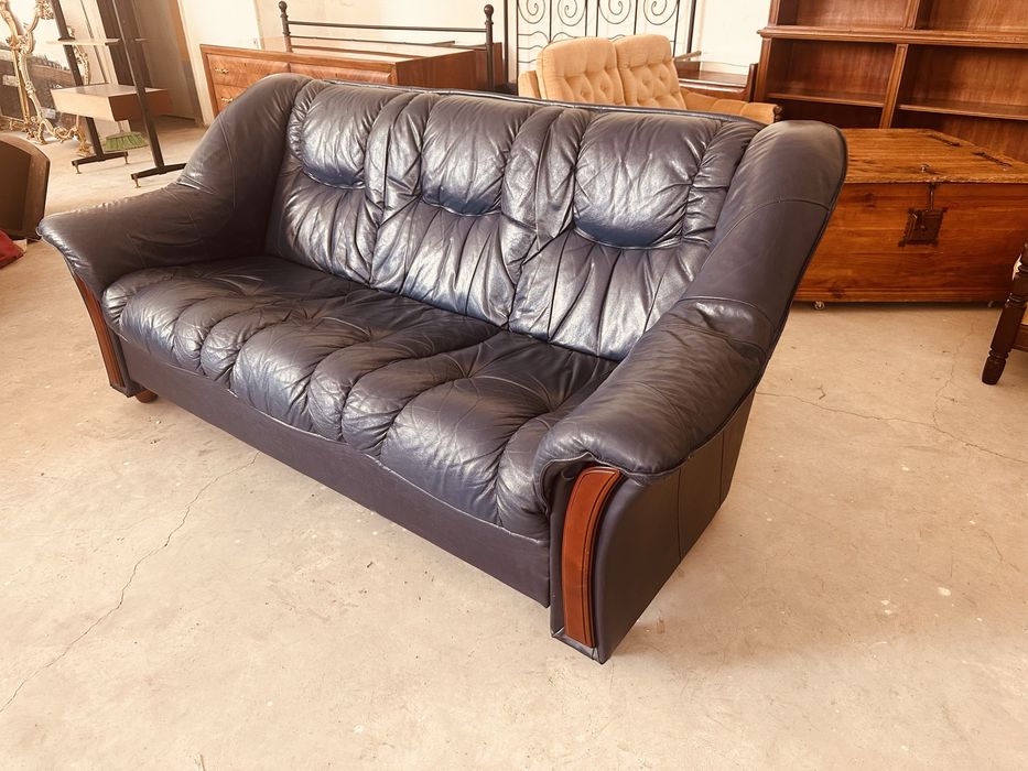 Винтидж кожен диван – италиански дизайн, Natuzzi style, внесен от Швеция