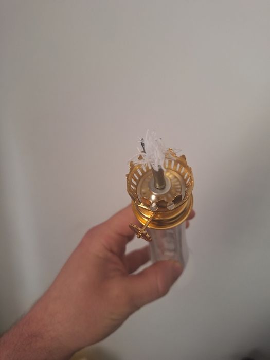 Lampă cu petrol fără sticlă