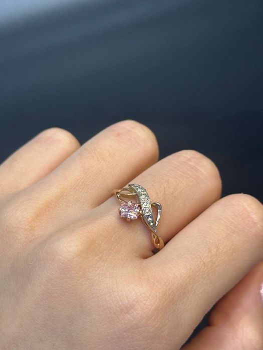 Золото 585  Кольцо Масса: 1.9