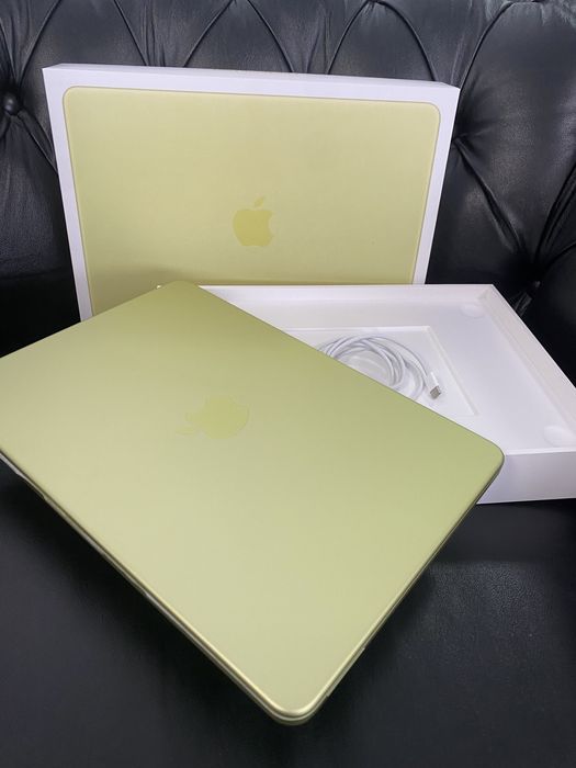 MacBook Neo 13-inch/ 256 Gb / Citrus / Cod produs: WR6C