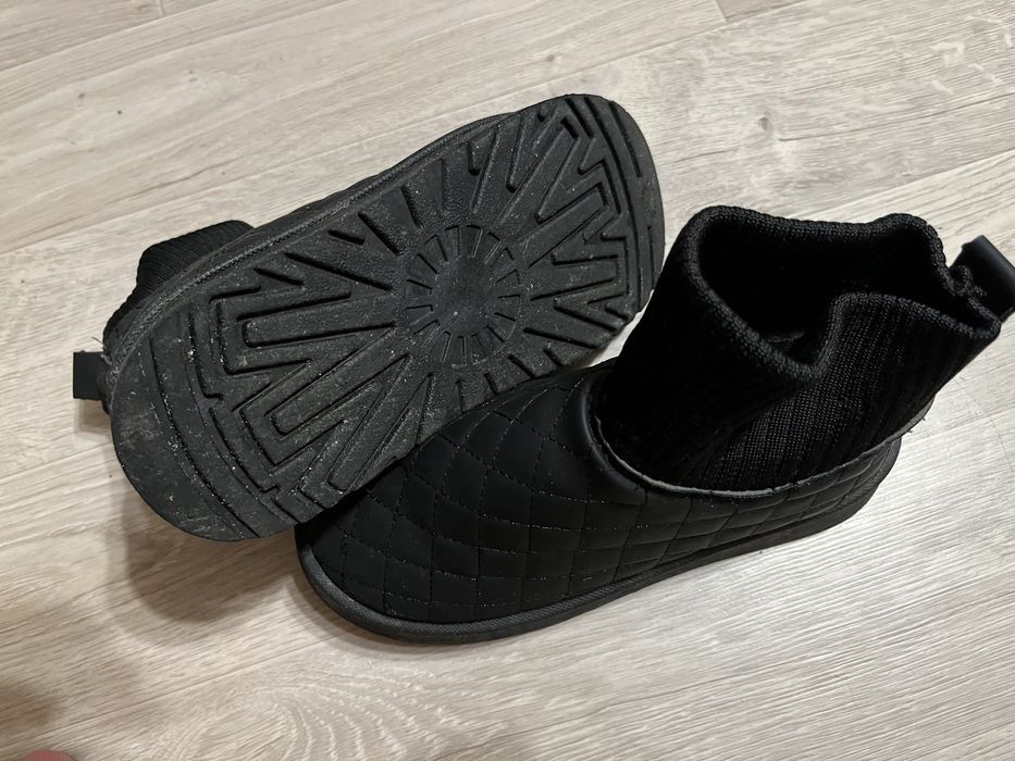 Уги 35 размер на девочку осень весна