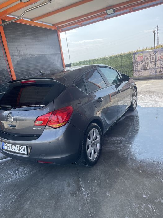Opel Astra J 2012 – 1.7 CDTI Diesel