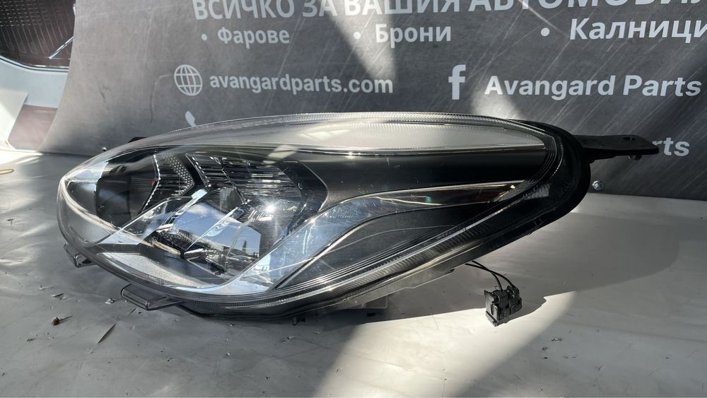 Ляв и десен фар Ford Fiesta 2018-