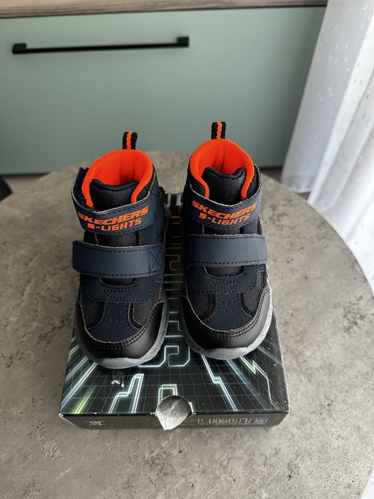 Ghete Skechers 22