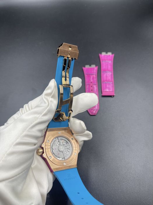 Hublot Big Bang One Clock Pop Art King