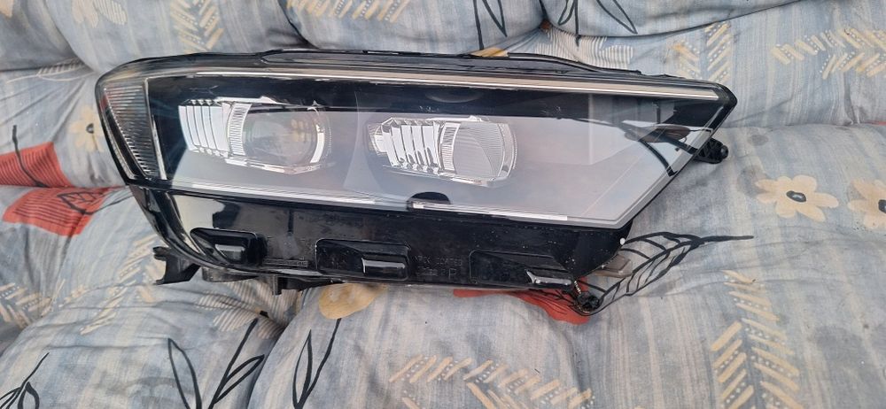 Far Dreapta Volkswagen T Roc Full LED 2GA941036P