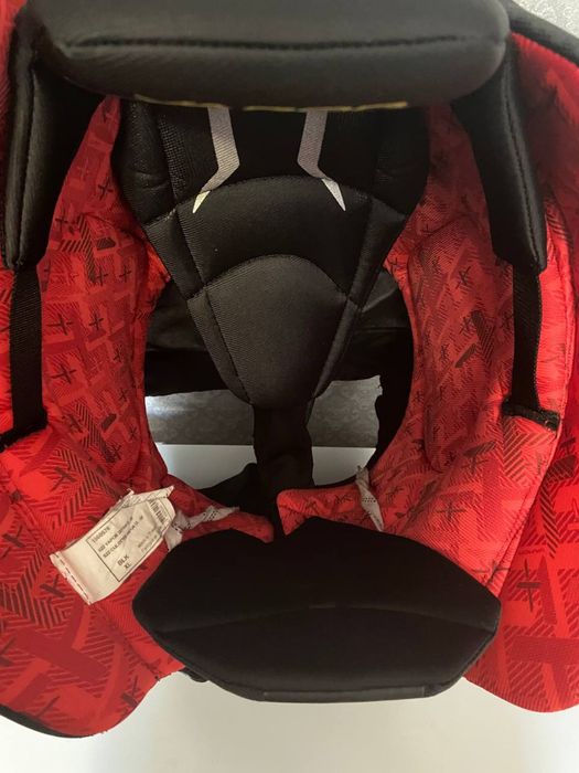 Продам хокейные шорты