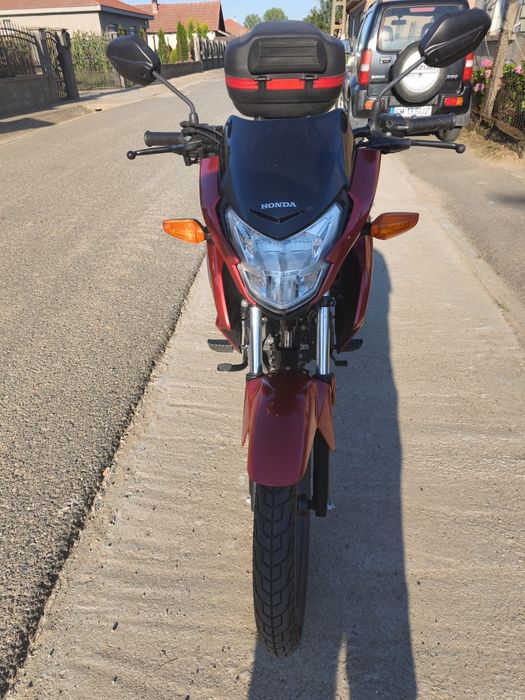 Vând Honda CBF 125