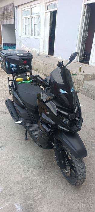 Skuter tank sotiladi