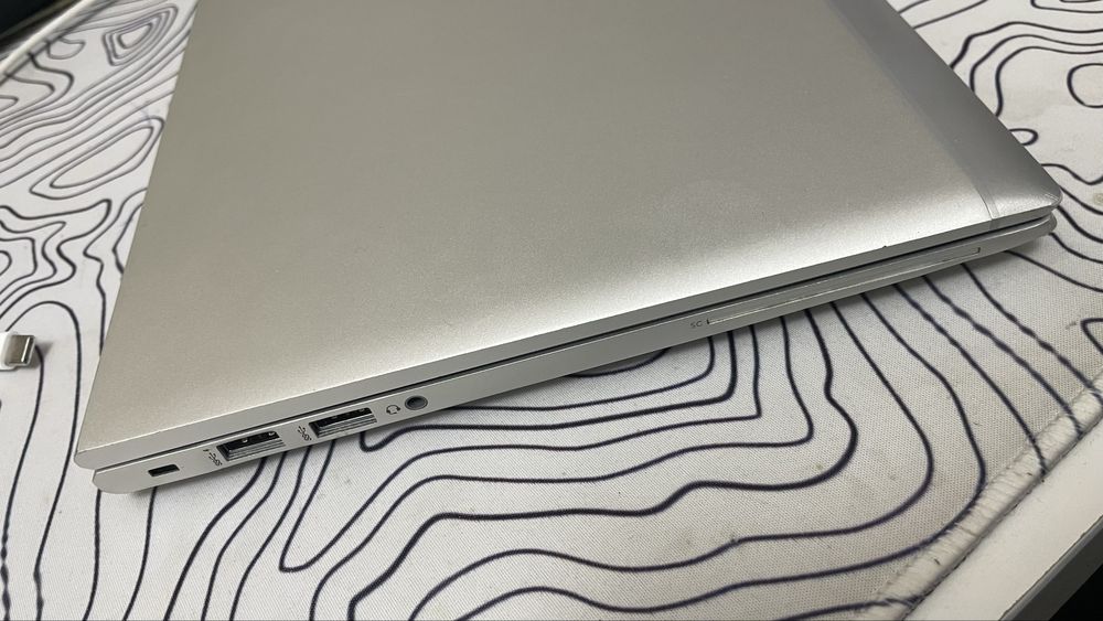 HP elitebook i5-10пок 8/256GB