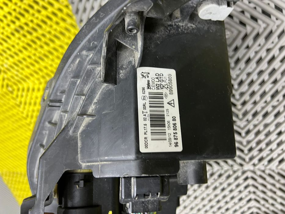 Фар за Пежо 508 FULL LED