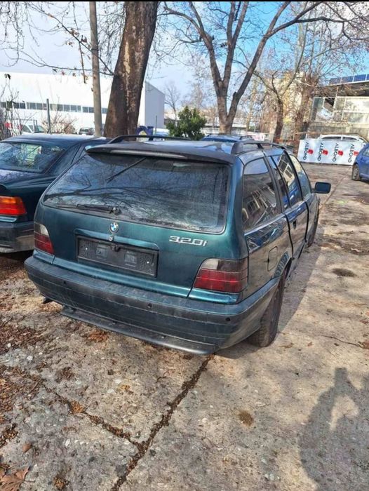 Bmw e36 M52B20 комби на части