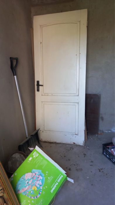 Дверь деревянная