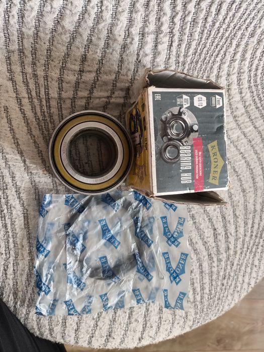 Подшипник ступицы переднего колеса