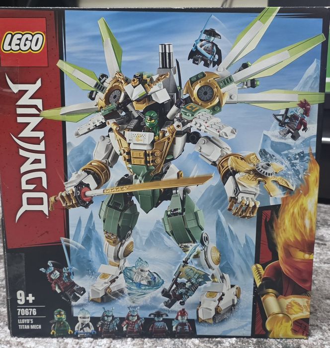 LEGO NINJAGO - Robotul de Titan al lui Lloyd 70676, 876 piese
