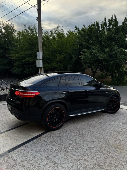 Mersedes Benz Amg Gle43 full