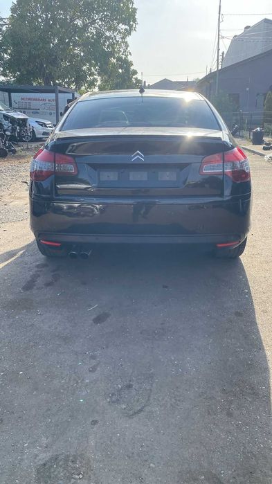 Dezmembrez Citroen C5 2.0 HDi an 2011