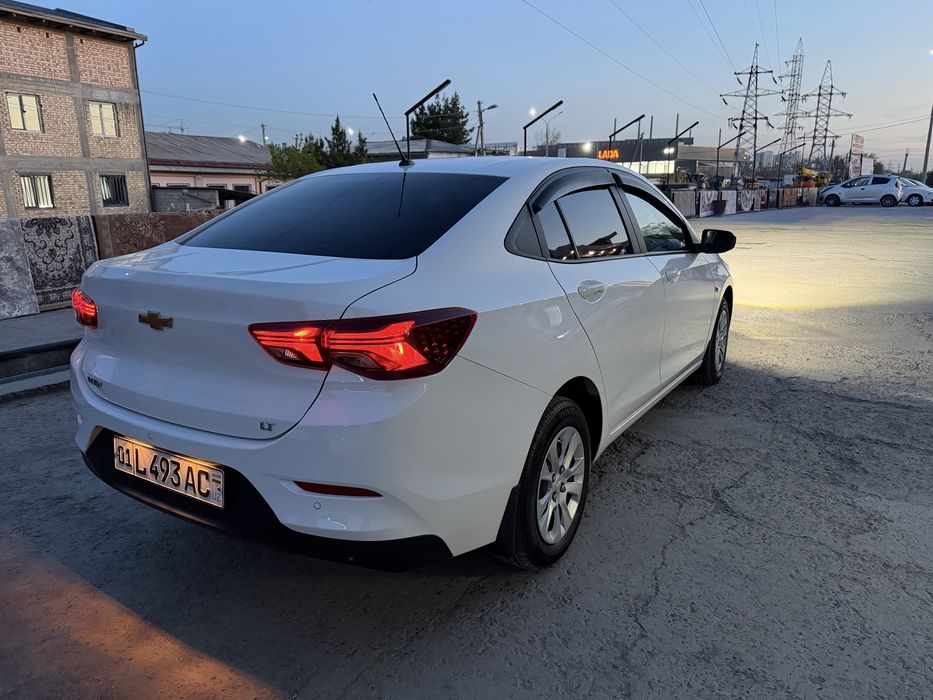 Продам Оникс в идиальном состоянии.