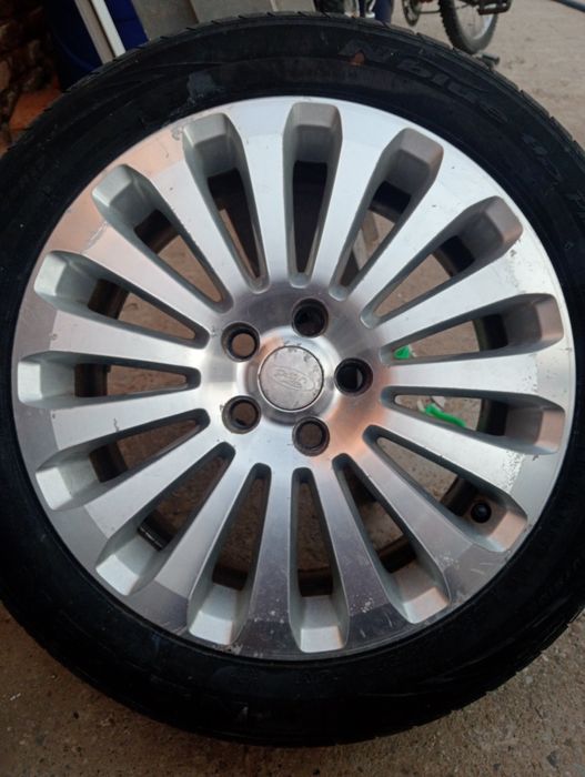 Vind genti de Ford focus 2