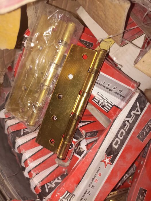 Петля для межкомнатных дверей