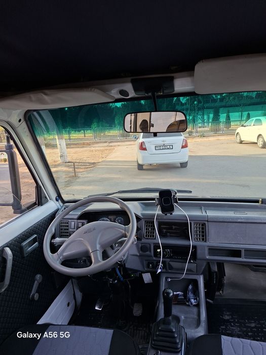 Damas srochna sotiladi