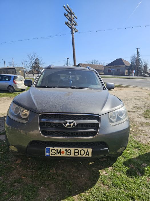 Vând Hyundai Santa fe
