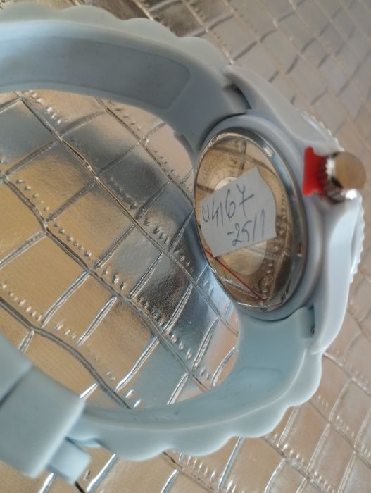 Ceasuri rezistente la apă ( 5bar)