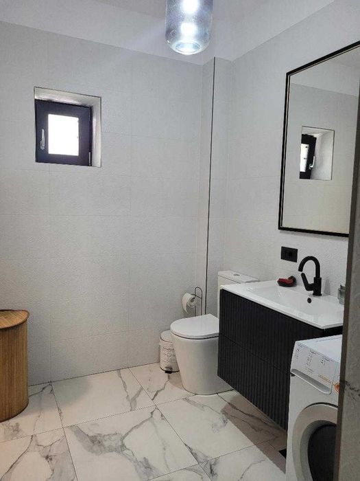 Casă renovată 2023, 150 mp utili, teren 385 mp, Str. Păcii, Bacău