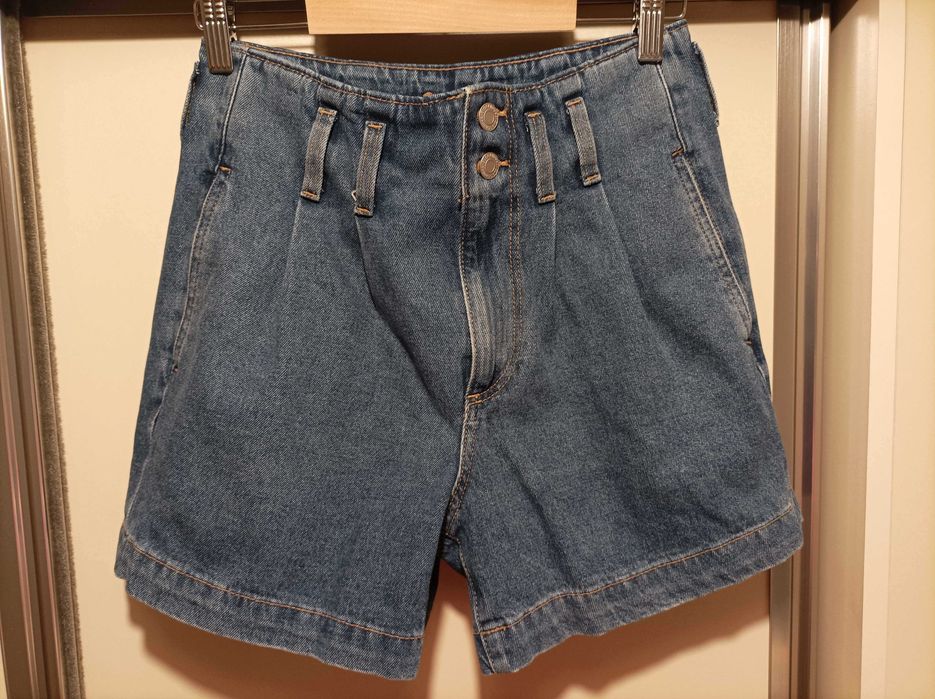 Pantaloni scurti jeans C&A, mar 38, albastri