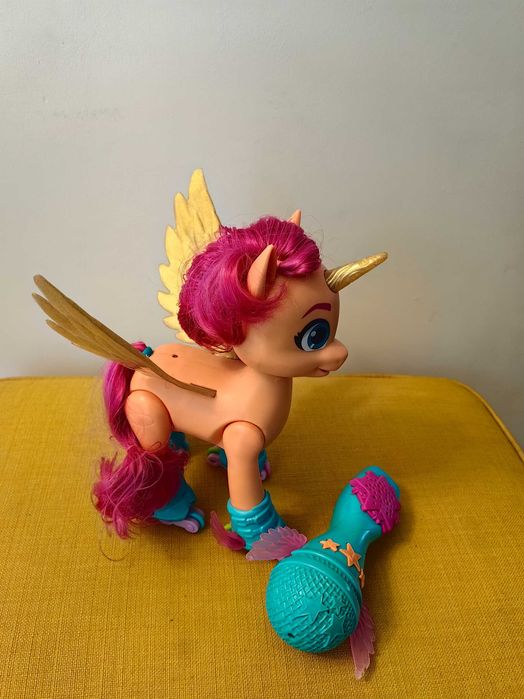 Figurină interactivă My Little Pony - Sing and skate, Sunny