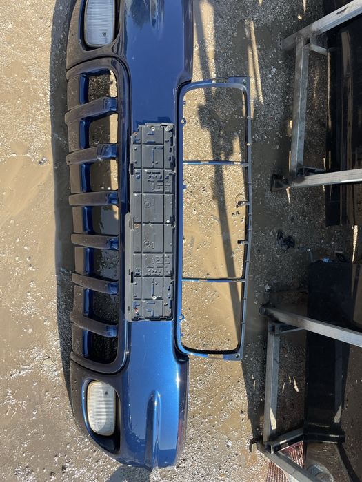 Предна броня Jeep Grand Cherokee  2001год.