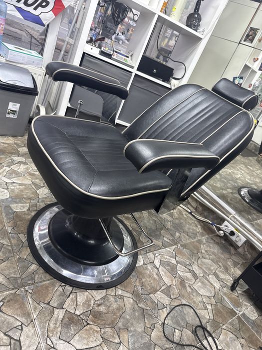 Scaun frizerie in conditie foarte buna