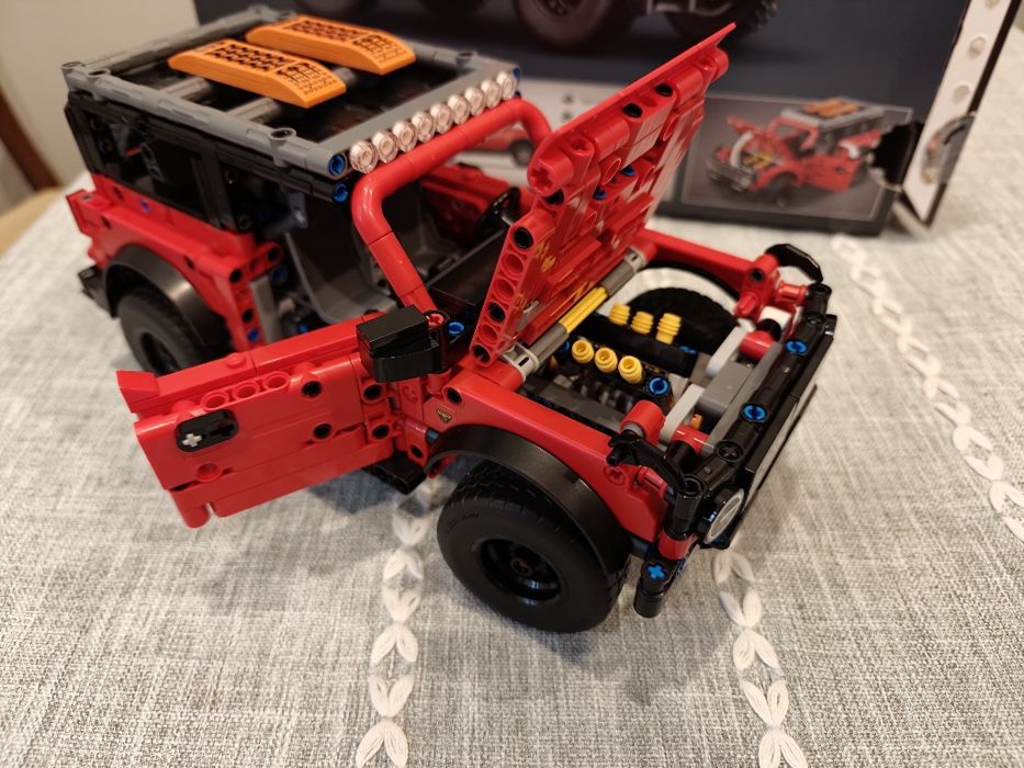 Lego Ford Bronco 42213